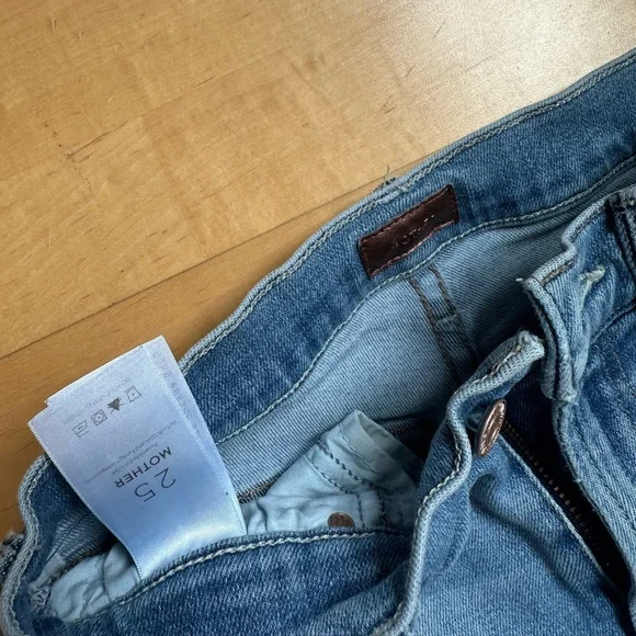 Mother Jeans The Insider Crop in a Side of Rice and Beans Cropped Kick Flare - Picture 4 of 11